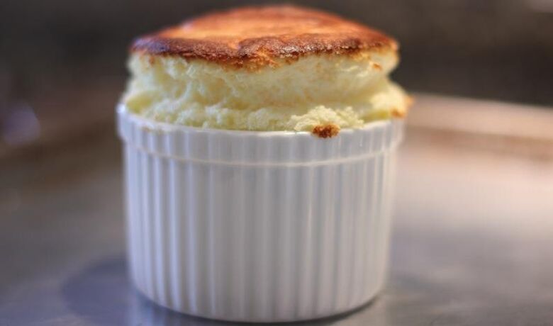 Cottage cheese and apple soufflé a dessert in the diet for pancreatitis